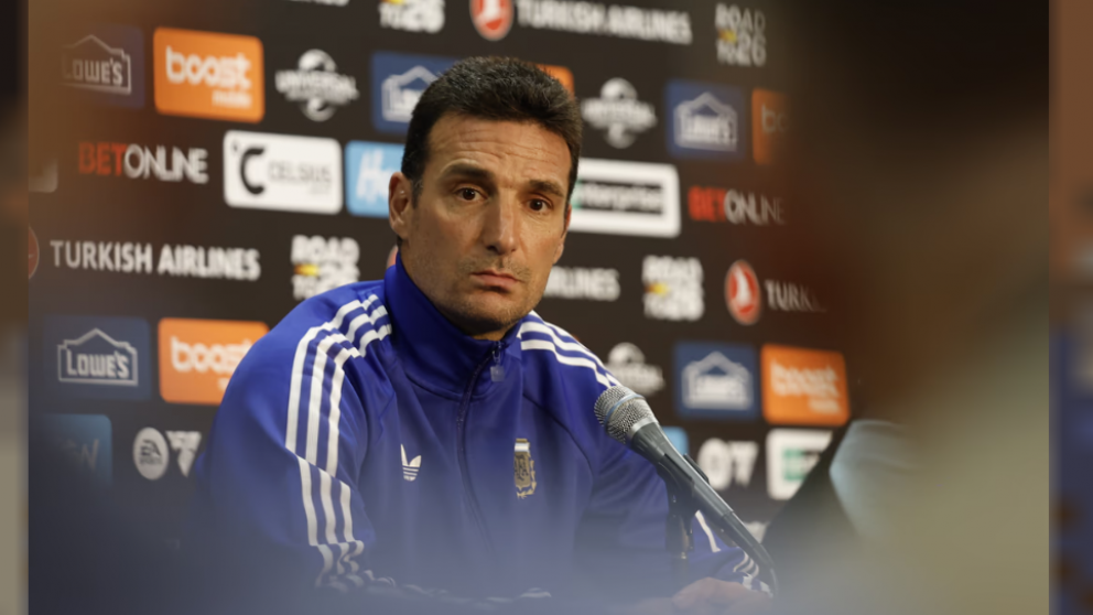 Lionel Scaloni confirmó que el "Dibu" Martínez no atajará en los amistosos